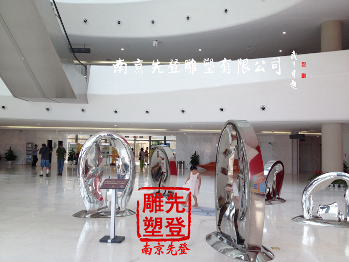R治P䓵Щ